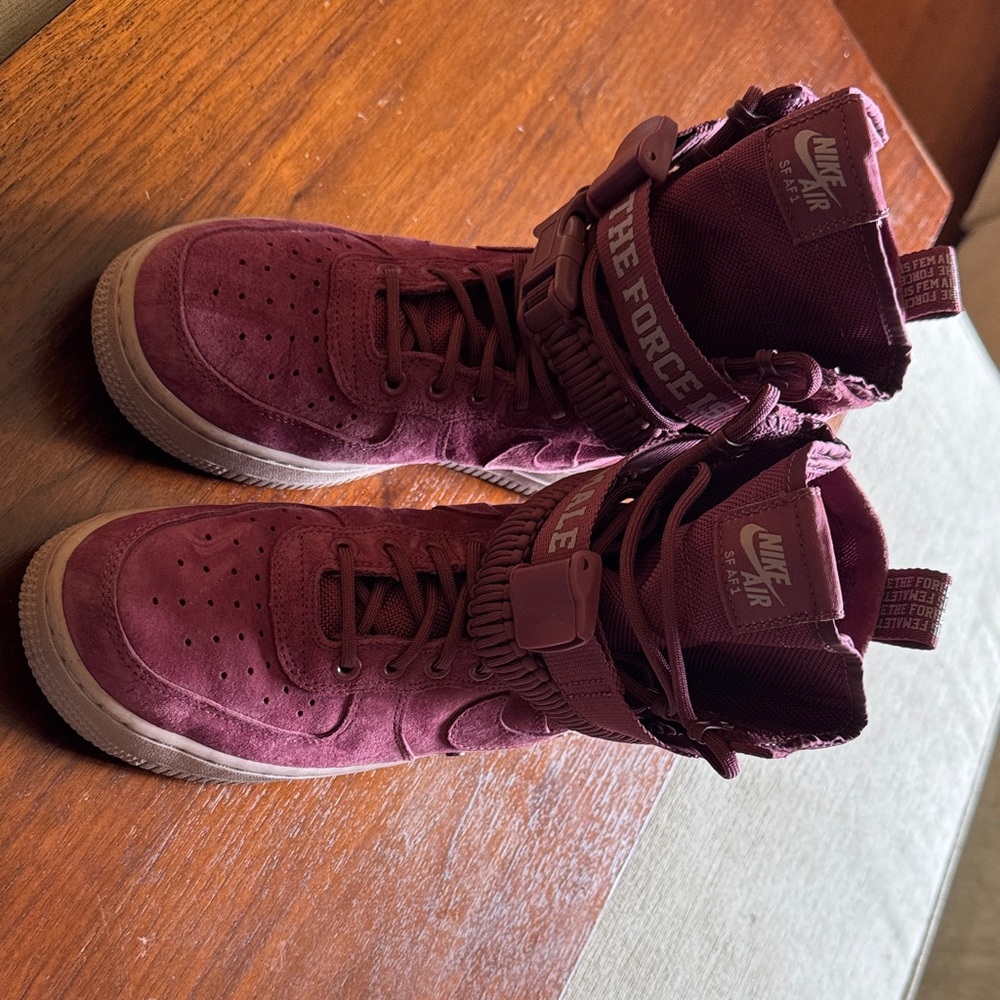 Nike Women’s Purple High-Top Sneakers